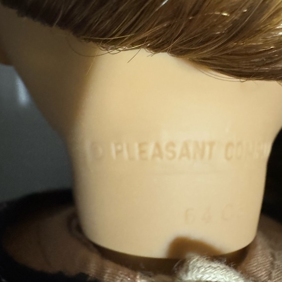 American Girl Doll Emily With Original Box - Picture 6 of 6